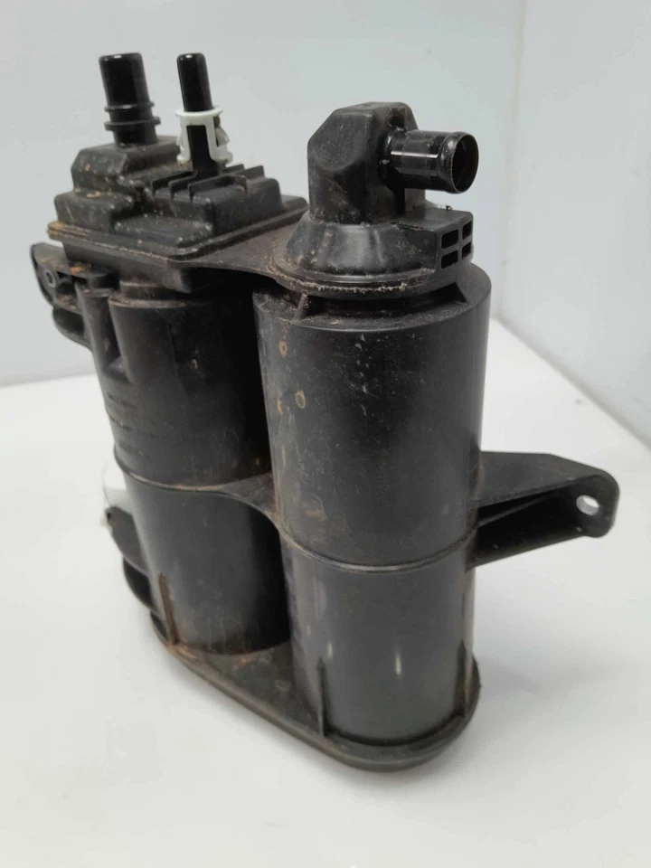Bote de carbón de vapor de combustible Honda Insight 2019-2022 OEM 17300TXMA03 Foto 3 de 4