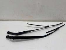 TOYOTA C-HR X1 Scheibenwischer vorne 1.80 Petrol / electricity 135kw 34909934