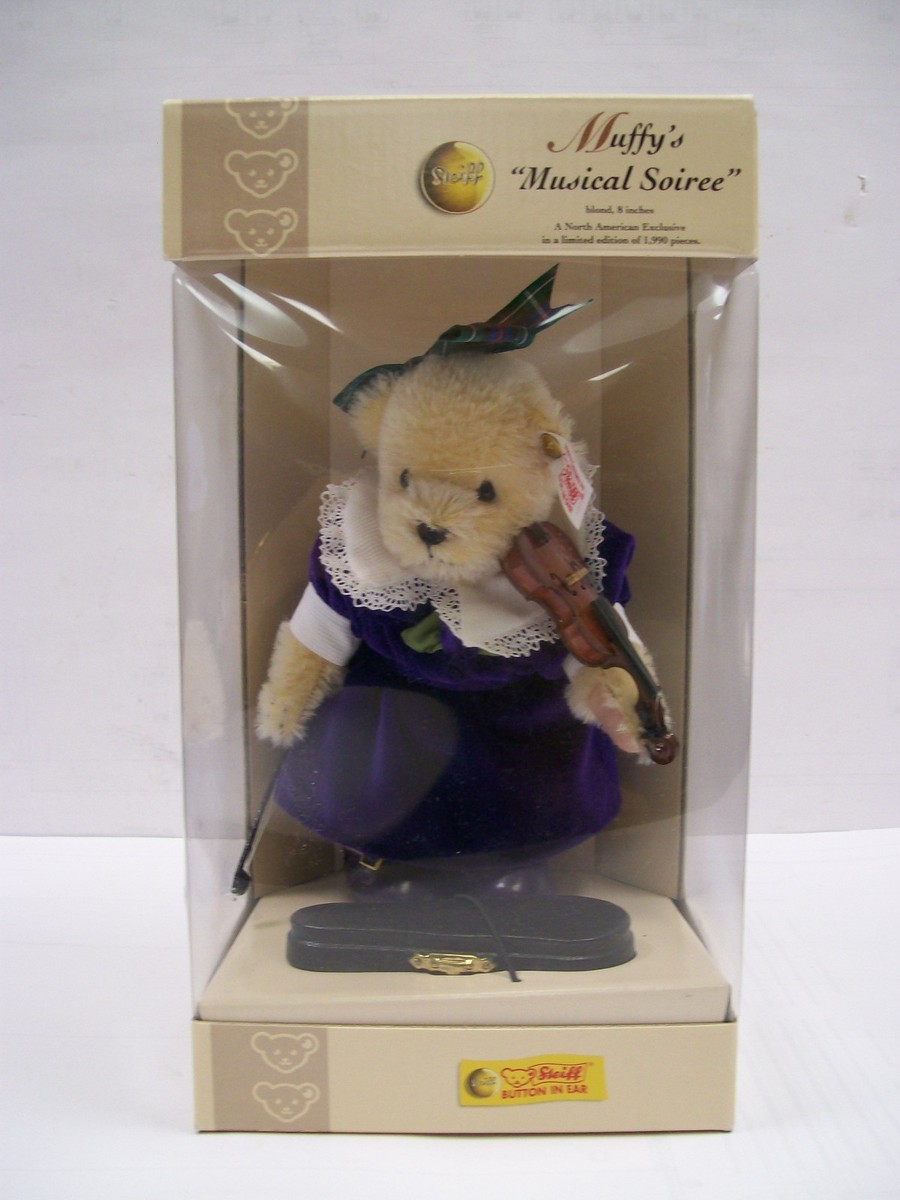 Steiff Muffy Vanderbear Muffy's Musical Soiree Plush Bear IN