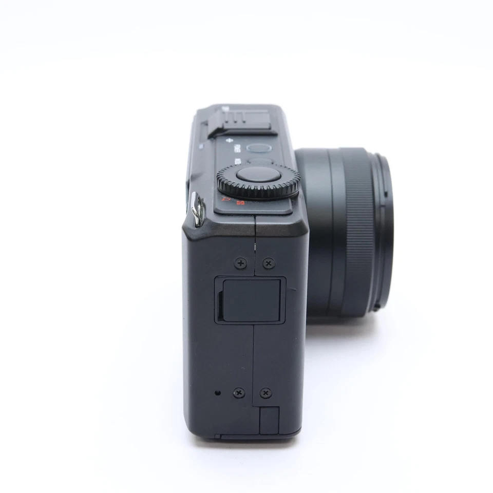 Sigma DP1 Merrill Digital Camera #325 - Image 4 of 4