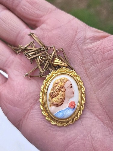 RARE ANTIQUE 1930'S LADY CAMEO URANIUM GLASS HANDPAINTED PENDANT NECKLACE GLOWS