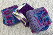HANDMADE SET OF 3 CROCHET COTTON DISH CLOTHS OR WASH CLOTHS 8.5x8.5 INCHES NEW 