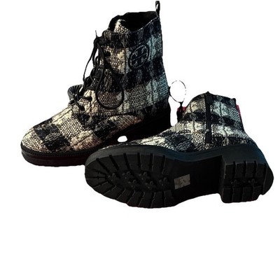 Tory Burch Miller Plaid Lace-Up Lug Sole Ankle Bootie Women s US 9 76478