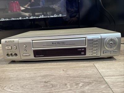 Samsung SV-5000W multi-system VHS player W/remote - FOR PARTS READ