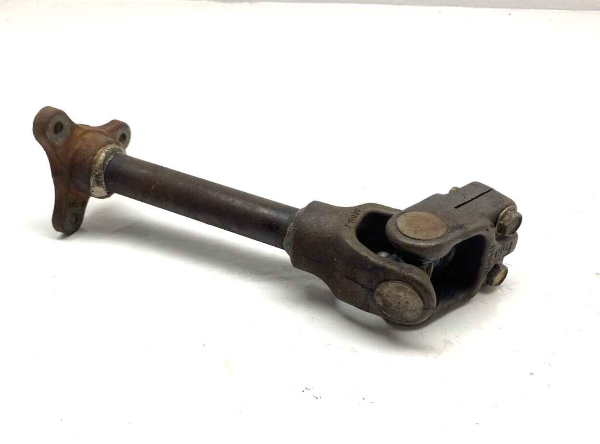 John Deere F935 Engine to Transmission Driveshaft AM104718 for  