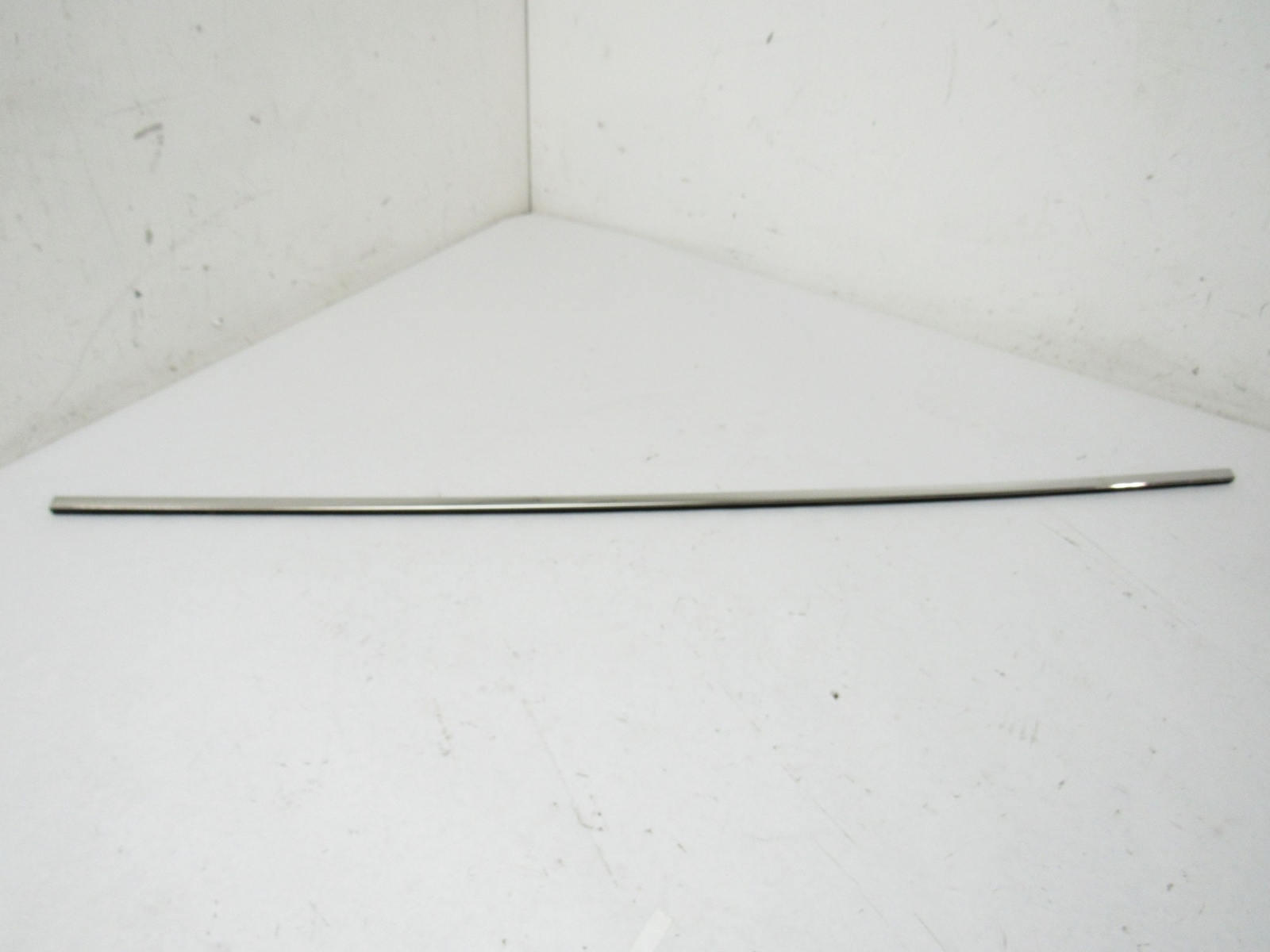 Aston Martin DB9 Front Left Driver Door Molding Cover Panel Trim 08-10 |