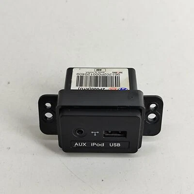 Prise USB/AUX-In KIA SORENTO MK2 XM 96120-2P000 2012 27967584 - Photo 1/4