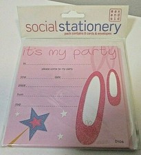 Un lot de 8 cartes de fête d'invitation (style 9)