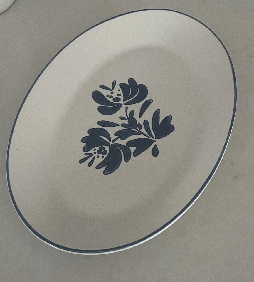 Juego de vajilla de 25 piezas Pfaltzgraff Yorktowne Foto 2 de 4