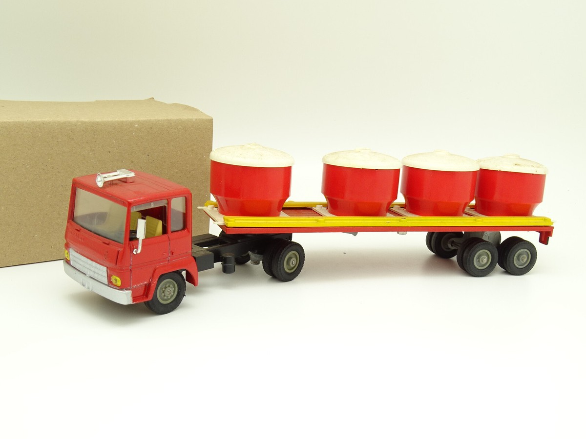 Solido militaire 6141 - berliet citerne - 1/50 parfait etat en boite - Jeux & Jouets