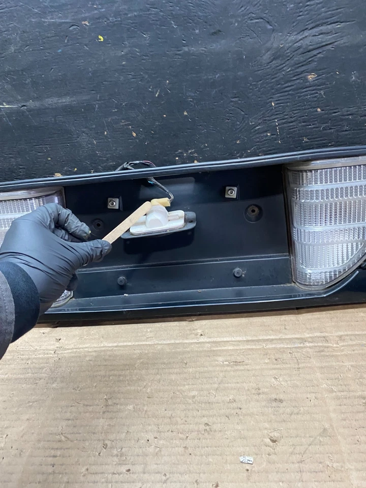 Painel de placa traseira guarnição porta-malas Ford Crown Victoria 1998 a 2011 v3404 DG - Imagem 4 de 4