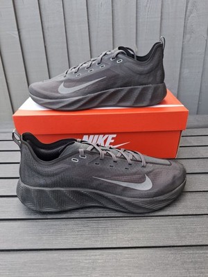 Nike Ava X schwarz grau Herren leichte ReactX Turnschuhe Sneaker Gr. 9,5 (UK)