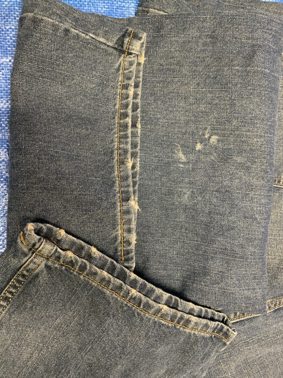 Mens LEVIS ALL COTTON Medium Wash 559 BLUE JEANS SZ 50 X 29 thumbnail 6