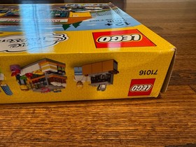 LEGO The Simpsons: Kwik-E-Mart (71016) Brand New In Factory Sealed Box