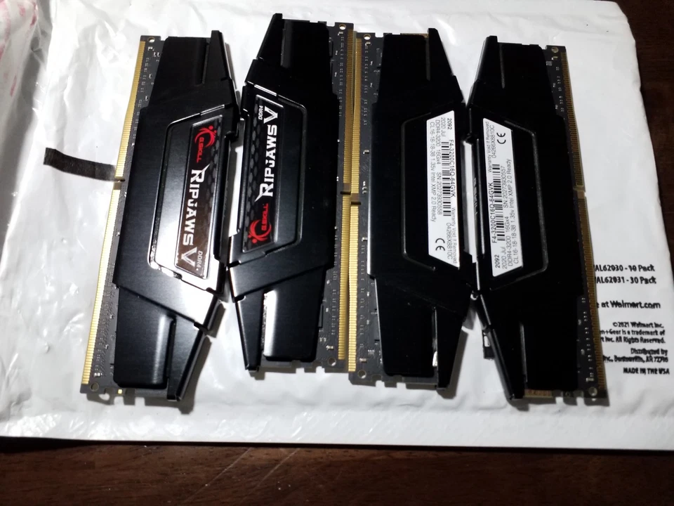G. SKILL Ripjaws V 64GB (4 x 16GB) PC4-24000 (DDR4 3200) Memory - Image 2 of 2