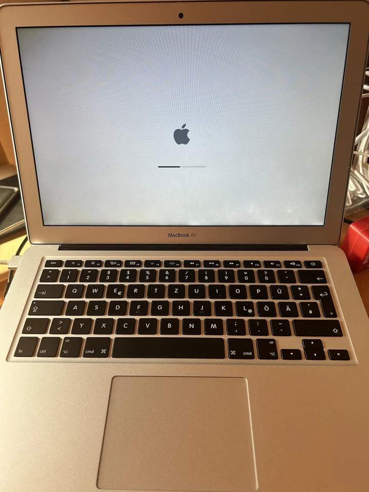 Apple MacBook Air 13" · i5 2th gen 1.7 GHz · 4GB · 128GB, Foto 3 von 5