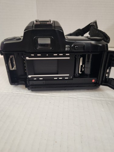 NIKON N6006 AF CAMERA w/ Tamron AF 70-300 and Sigma Lenses With Filters And Bag - Picture 4 of 9