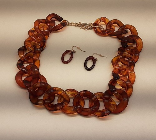 Large Plastic chain Necklaces Set 