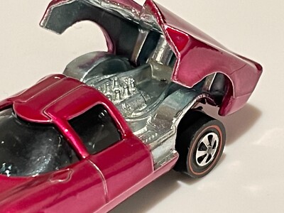 Vintage Hot Wheels Redline Lola GT 70 (RARE US CREAMY PINK
