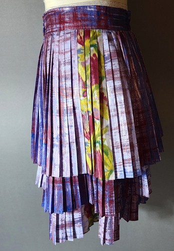 NY Suno Iridescent Pleated Three Tier XS Skirt Watercolor Purples & Floral Print - Picture 9 of 16