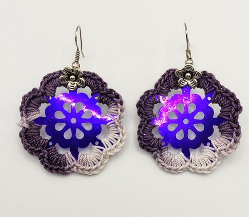 ORECCHINI FIORE VIOLA ALL'UNCINETTO BOHO CHIC semplici LEGGERISSIMI + MARGHERITE - Foto 2 di 5