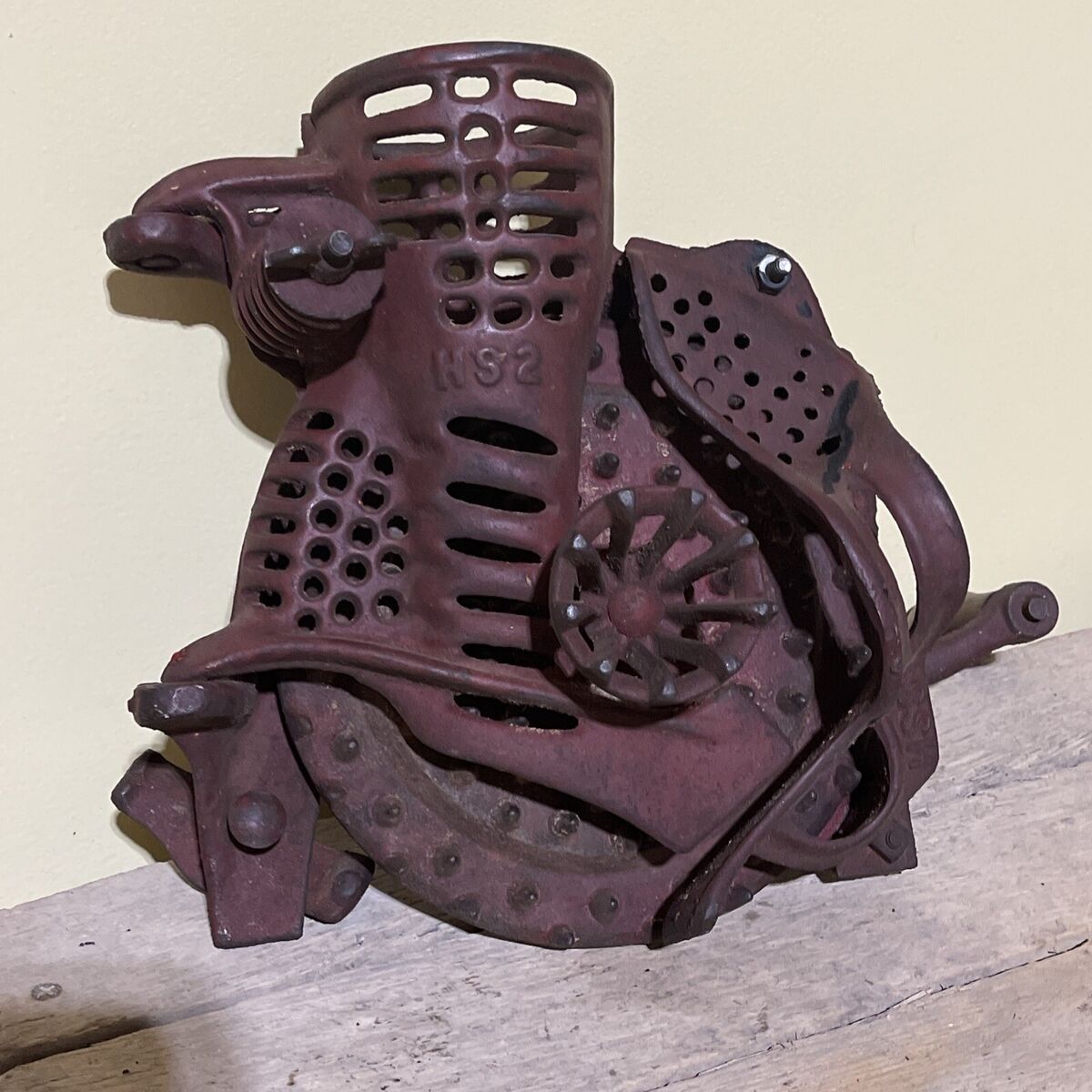 Red Vintage/Antique HS 1-2-3-4-8 Corn Sheller/Shucker Cast Red Vintage/Antique HS 1-2-3-4-8 Corn Sheller/Shucker Cast