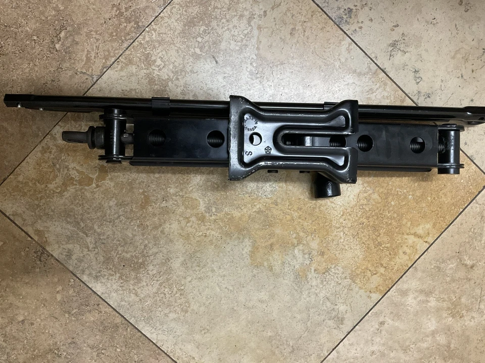 Dodge Dakota Durango 2006-2011 gato de neumáticos y herramientas OEM Foto 3 de 4