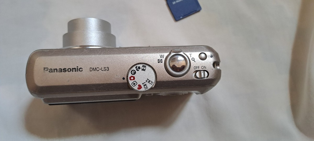 Panasonic Lumix DMC-LS3 5.0MP Digital Camera with 1GB SD Panasonic Lumix DMC-LS3 5.0MP Digital Camera with 1GB SD