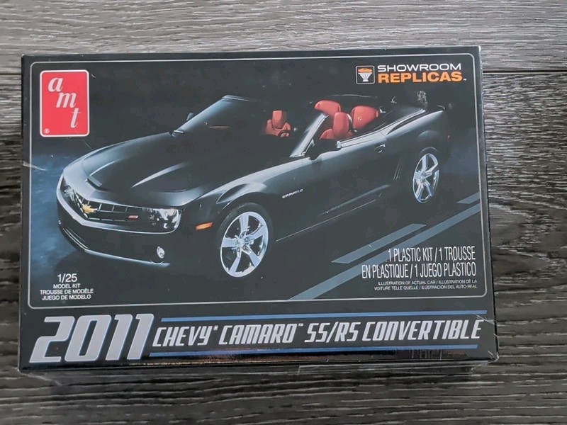 AMT Showroom Replicas 2011 Chevy Camaro Convertible SS/RS 1:25 AMT757L MIB 2013
