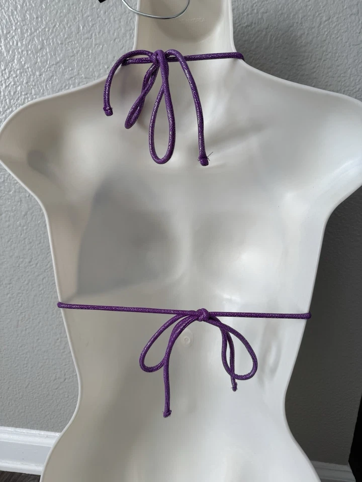Top de bikini OP grande púrpura brillante copa D y más grande Foto 3 de 4