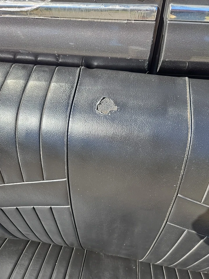 Juego de asientos traseros Pontiac Lemans GTO 1968-69 techo rígido asientos traseros usados carrocería 1969 OEM Foto 3 de 4