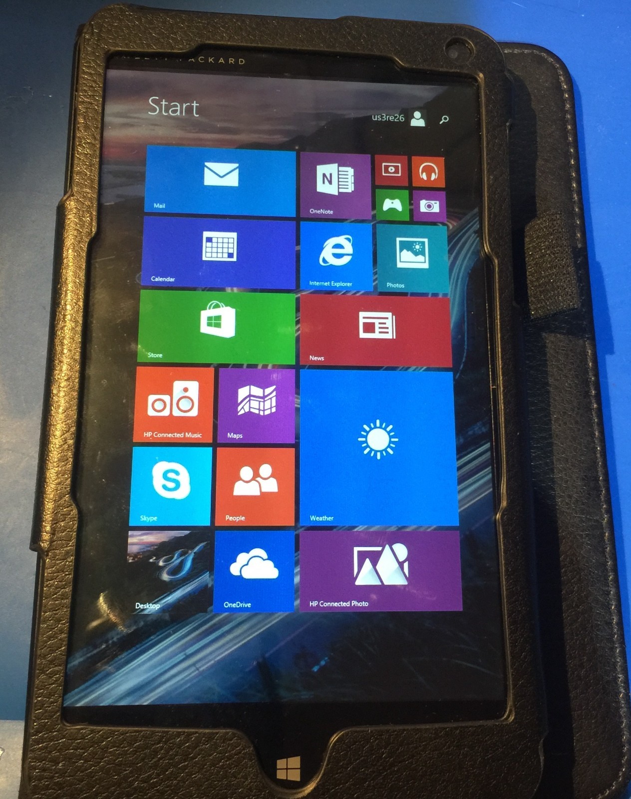 HP Stream 7 5701 Black Wi-Fi Windows 8.1 Tablet  with mini k