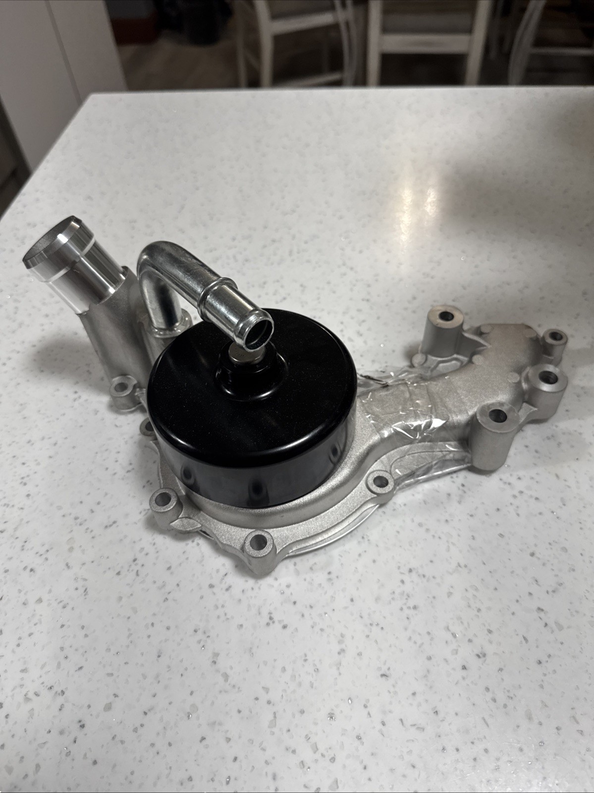 Maserati Quattroporte Water pump P/N 297912