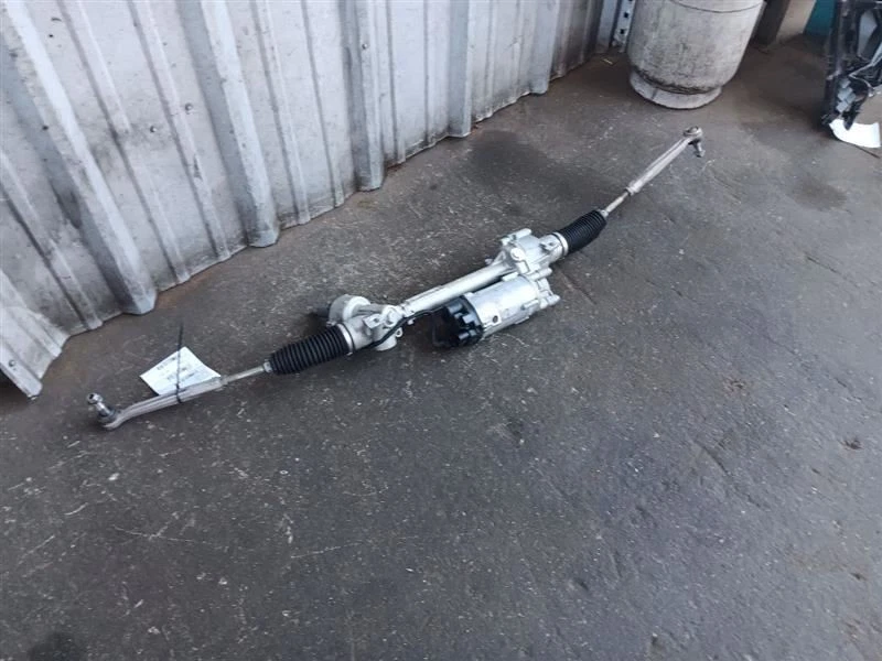 Portaequipajes y piñón de dirección 13-16 Porsche 911 991 Carrera 99134701103 Foto 3 de 4