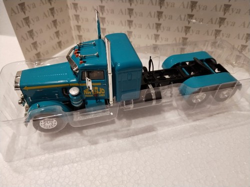 PETERBILT 359 'NAVAJO FREIGHT LINES ' Only tractor - Imagen 5 de 7