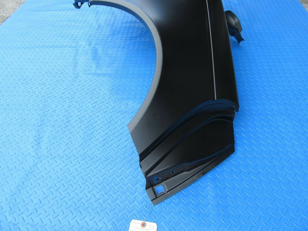 Maybach 57S right rear quarter panel #4981 