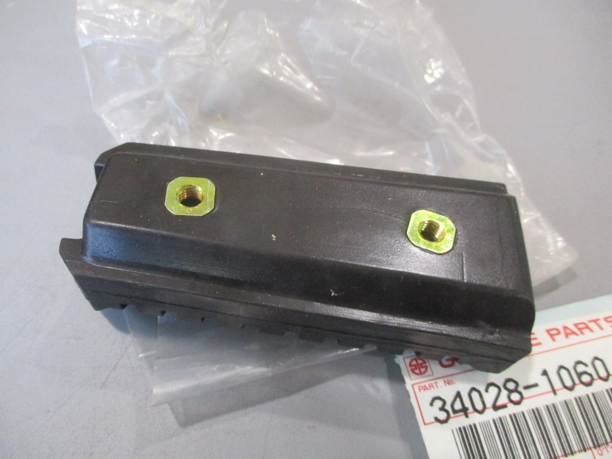 NOS Kawasaki OEM Rear Rubber Step 85-90 EN450 84-85 ZX550 34028