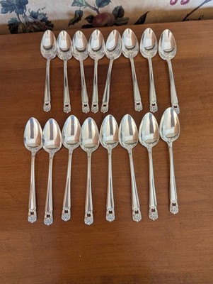 16- VINTAGE ETERNALLY YOURS ROGERS 1847 SILVERPLATE TEASPOONS 6-1/8''