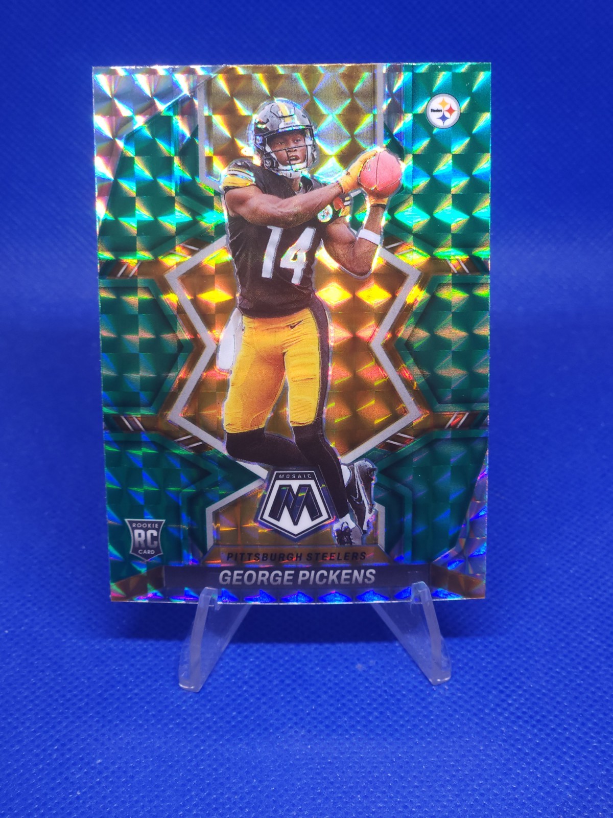 2022 Panini Mosaic - Rookies George Pickens #318 Green Mosaic Prizm (RC)