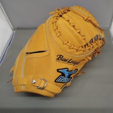 Mizuno PT1109 Softball Mitt, 11 in, Used