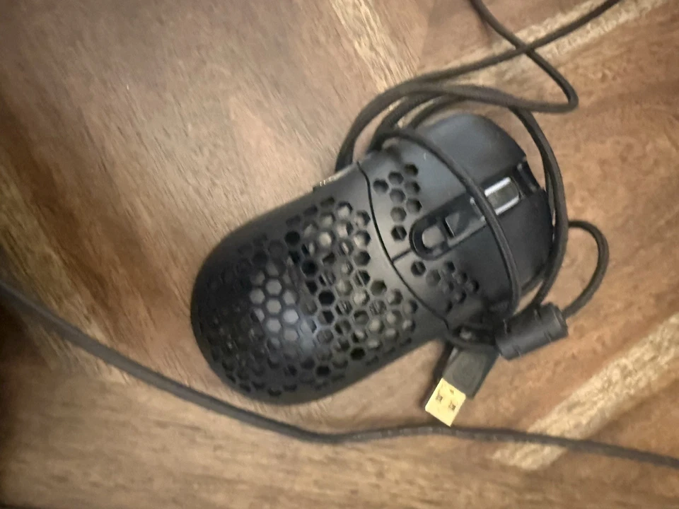 Vintage Gateway Wired Keyboard Model KB-0817 with Wired Mouse - Image 3 of 3