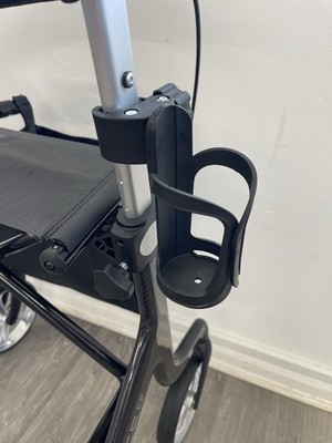 Rehasense Space LX Rollator Gehwagen Mobilität Universal Passform Klemme am Flaschenhalter