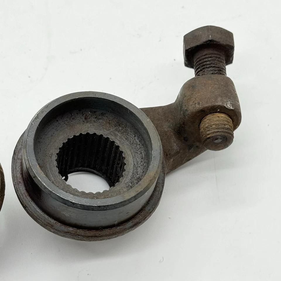 1965-1968 Porsche 911 912 пара регуляторов переднего торсиона левый и правый колпаки SWB - Изображение 4 из 4