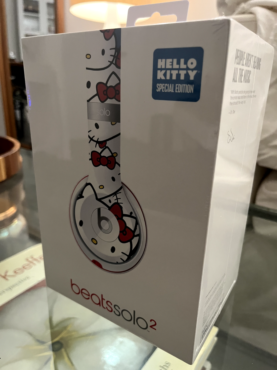ヘッドホン Darkeyes Beats by Dr.Dre Hello Kitty NEW & SEALED - Hello Kitty Beats by Dr. Dre Solo2 Special Edition