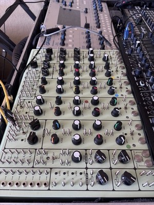 Soma PULSAR-23 - Analoger Drum Synthesizer - Grün - Screw Version