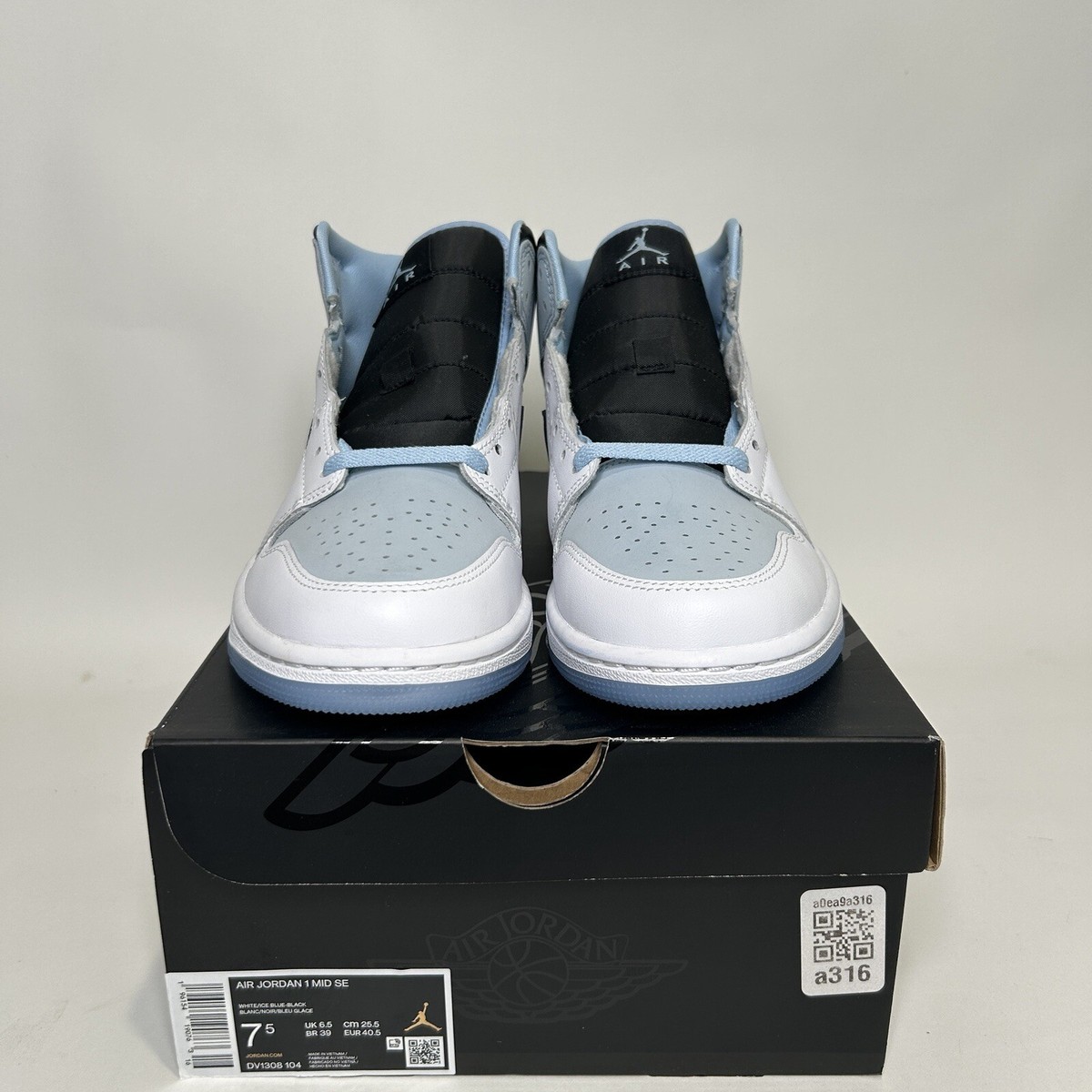 Nike Air Jordan 1 Mid SE “UNC/Ice Blue Black White” DV1308-104