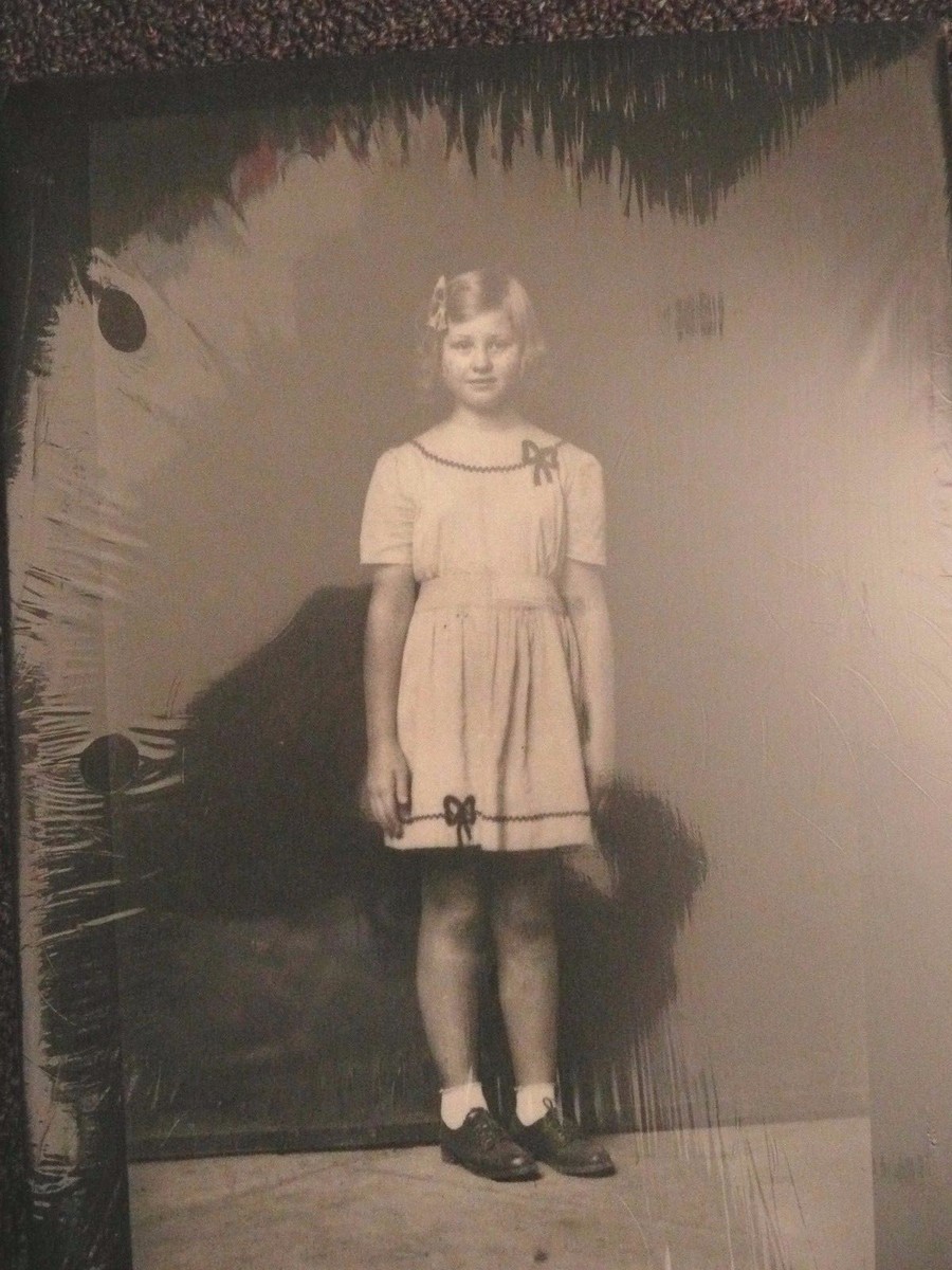 Disfarmer　 Heber Springs Portraits DISFARMER: THE HEBER SPRINGS PORTRAITS 1939 - 1945 by