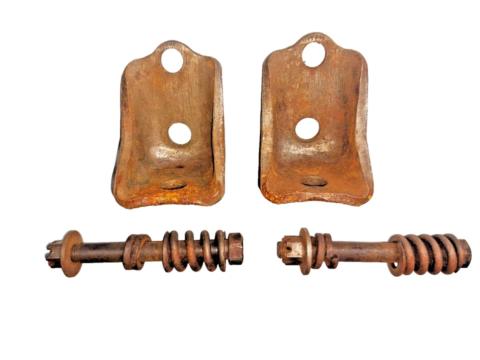 Camión utilitario Chevrolet 1947-1953: kit de soportes de montaje de motor trasero NOS 3689112 Foto 3 de 4