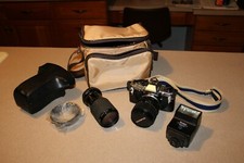 Vintage Olympus OM10 35mm SLR Film Camera w/ Zuiko Auto-Zoom 35-70mm 70-210mm