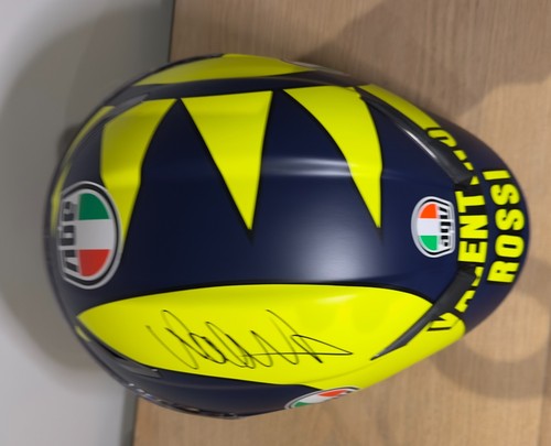 Valentino Rossi #46 signed 2019 Soleluna AGV Helmet - Pista GP RR Size ML - 第 15/23 張圖片